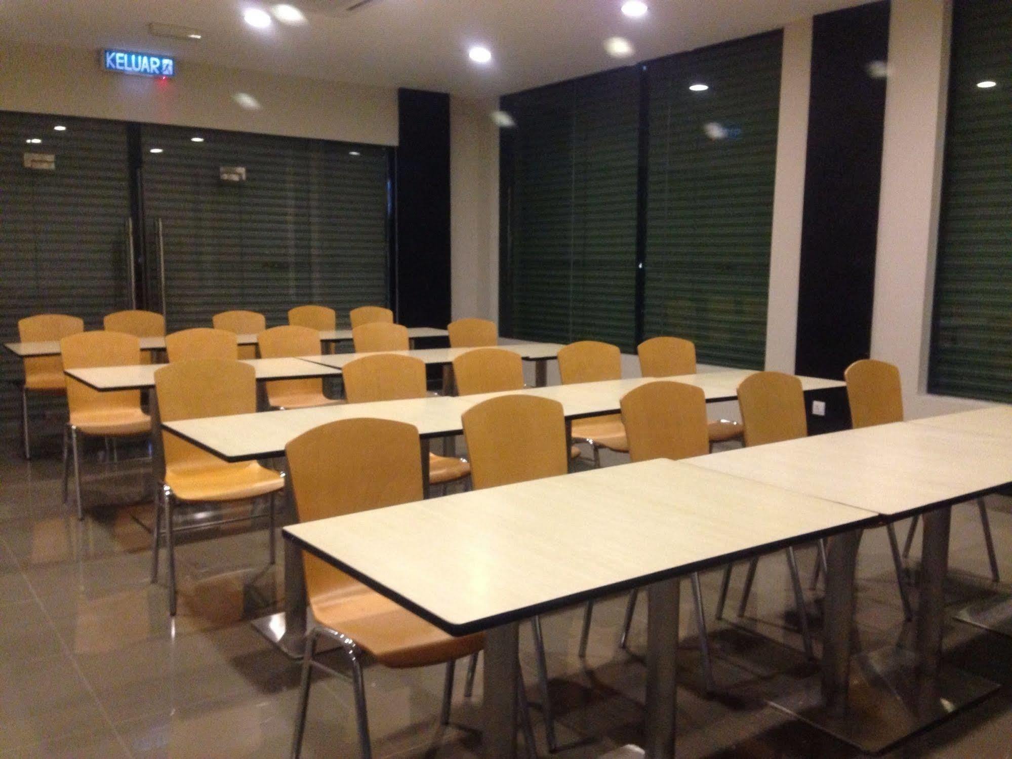 라북 호텔 산다칸 외부 사진